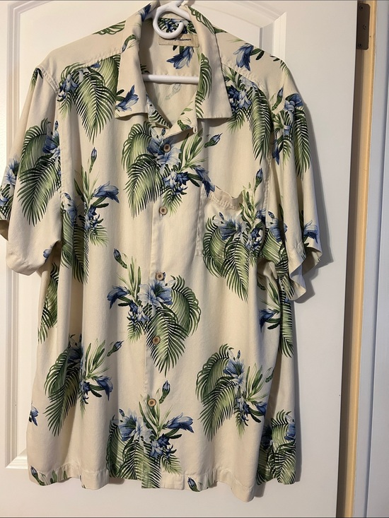 Tommy Bahama Other - Tommy Bahama Cream Button-Down Hawaii Shirt with Blue Floral and Green Palm